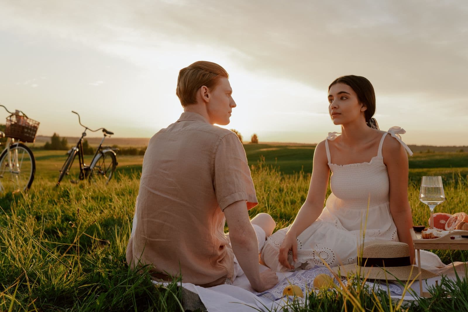 Picnic + Photos Couple Session